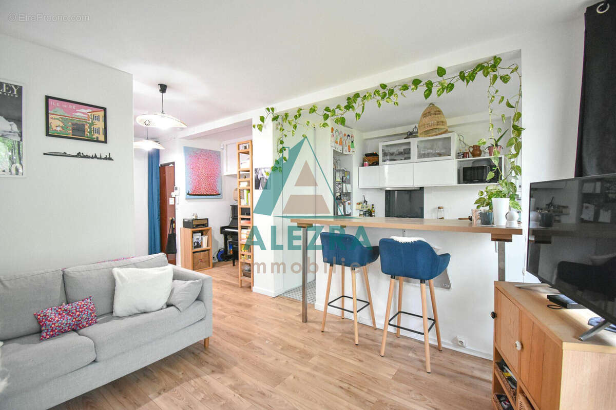 Appartement à LA CELLE-SAINT-CLOUD