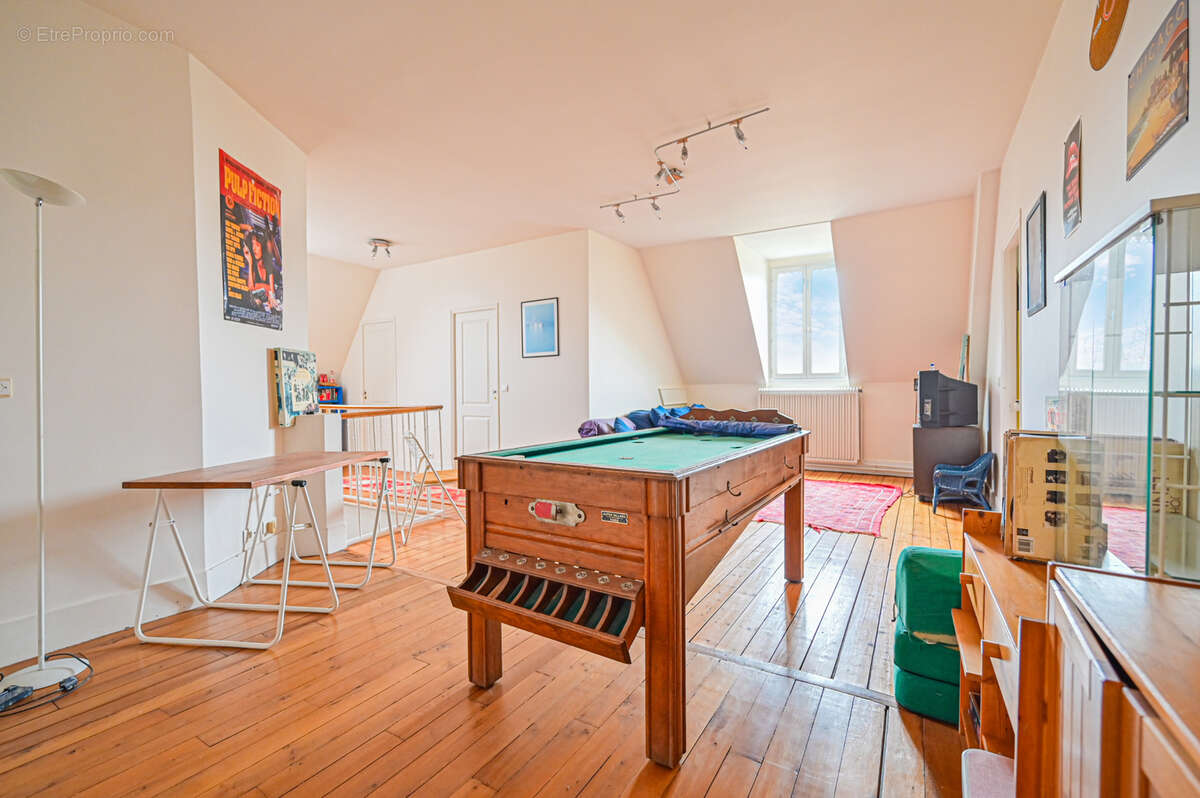 Maison à SAINT-MAUR-DES-FOSSES