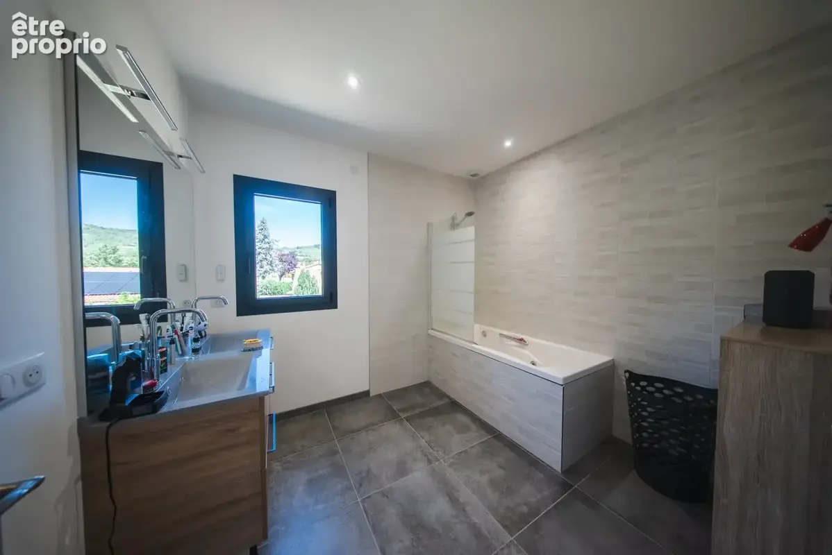 Maison 173 m² à Chanonat  - photo 8