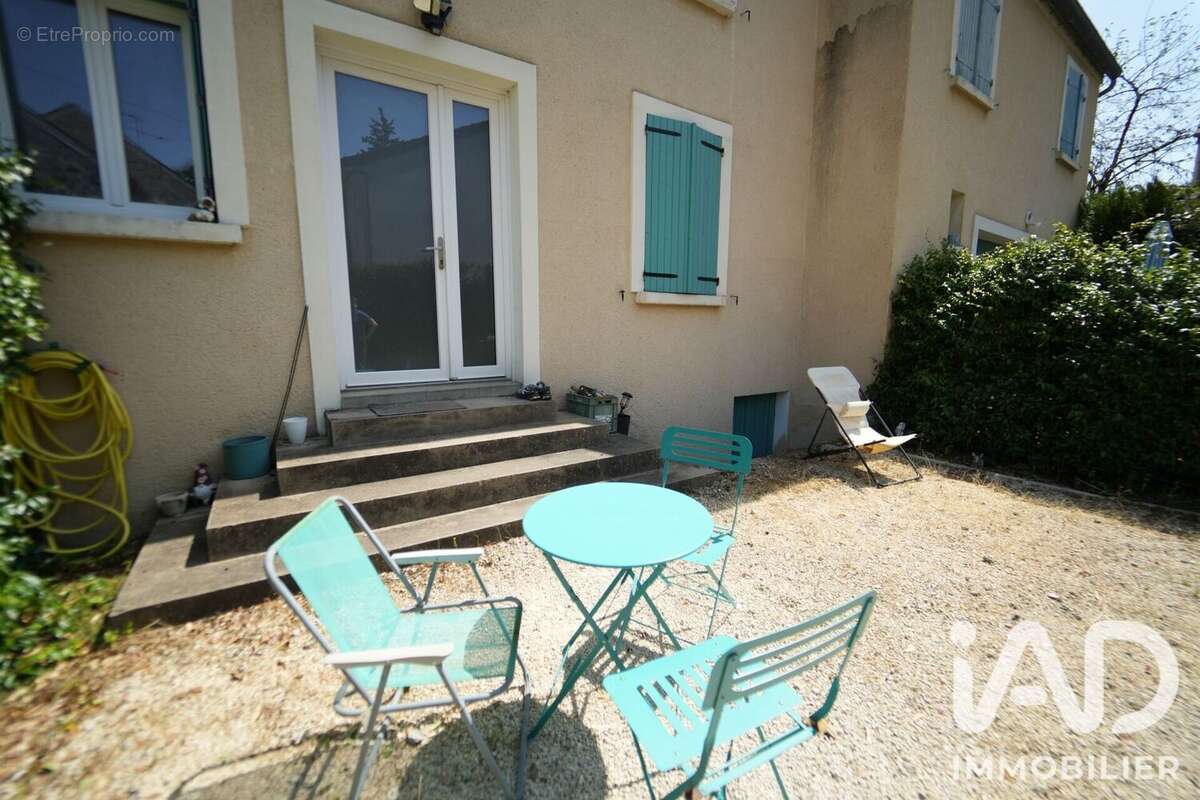 Maison 56 m² à Chamarande  - photo 9