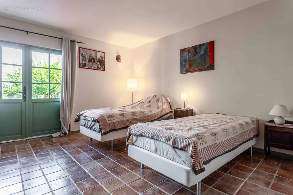 Maison à CASTELSAGRAT