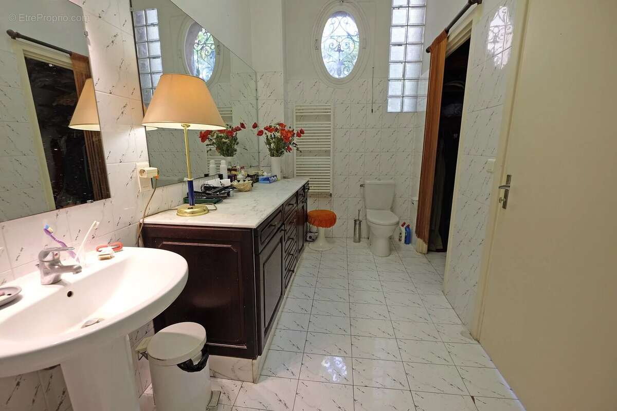 Appartement à ROQUEBRUNE-CAP-MARTIN