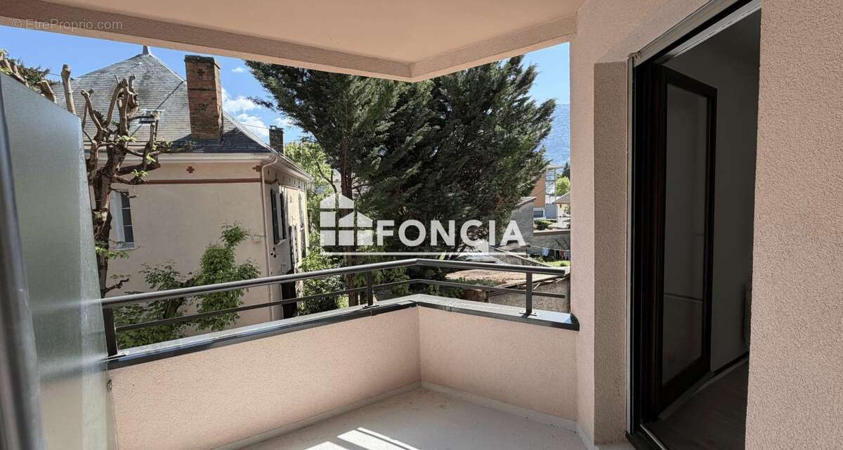 Appartement à VIZILLE