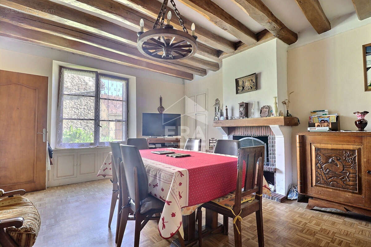 Maison à CHALO-SAINT-MARS