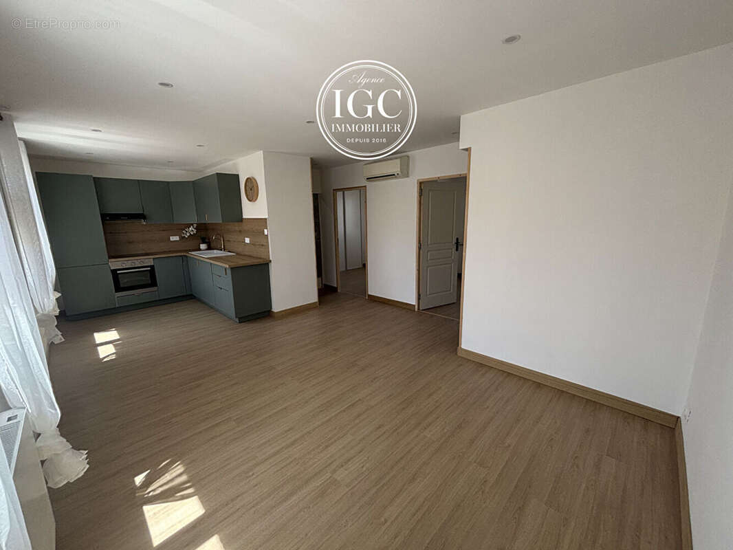 Appartement t3 - 46 m2 - chataeuneuf les martigues - photo 2