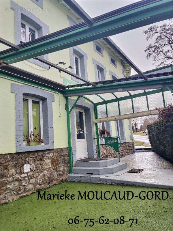 Maison à BEAUZAC