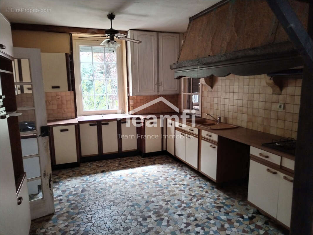 Maison à AIGUEPERSE