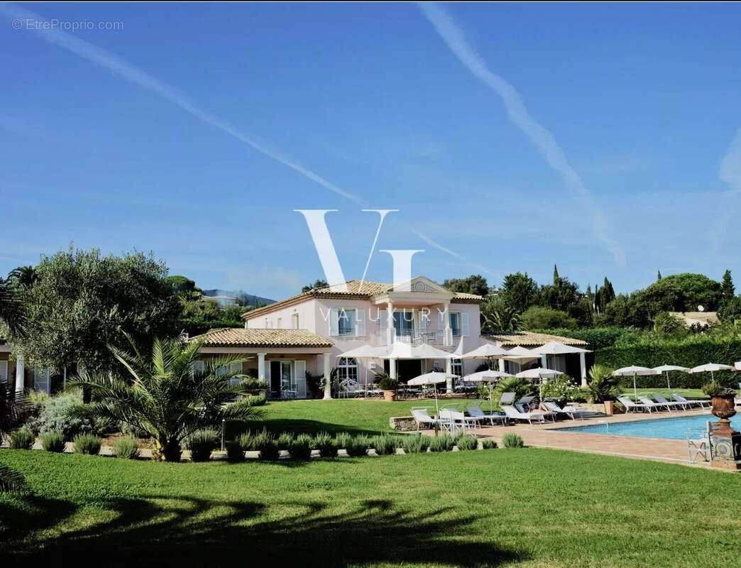Maison 614 m² à Grimaud  - photo 3