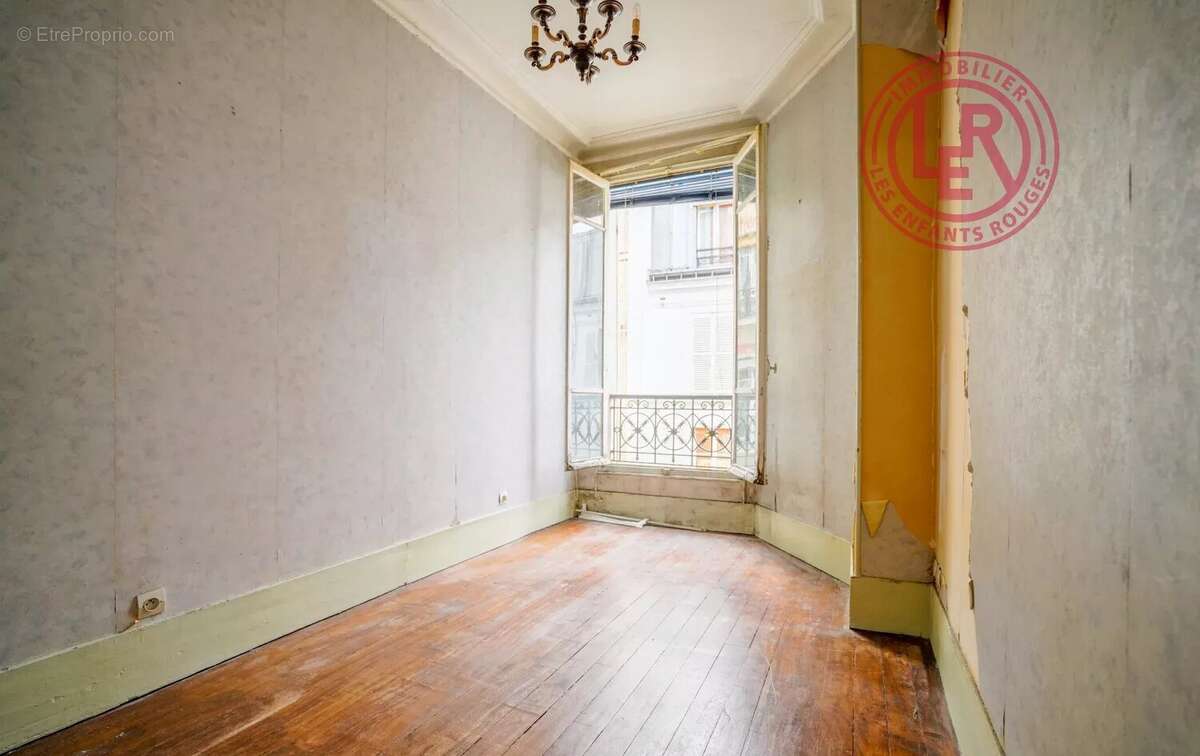 Appartement à PARIS-10E