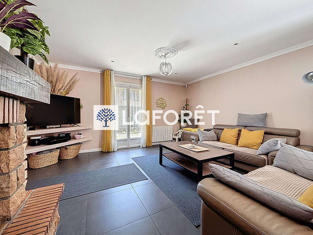 Maison à SAINT-MAURICE-DE-BEYNOST