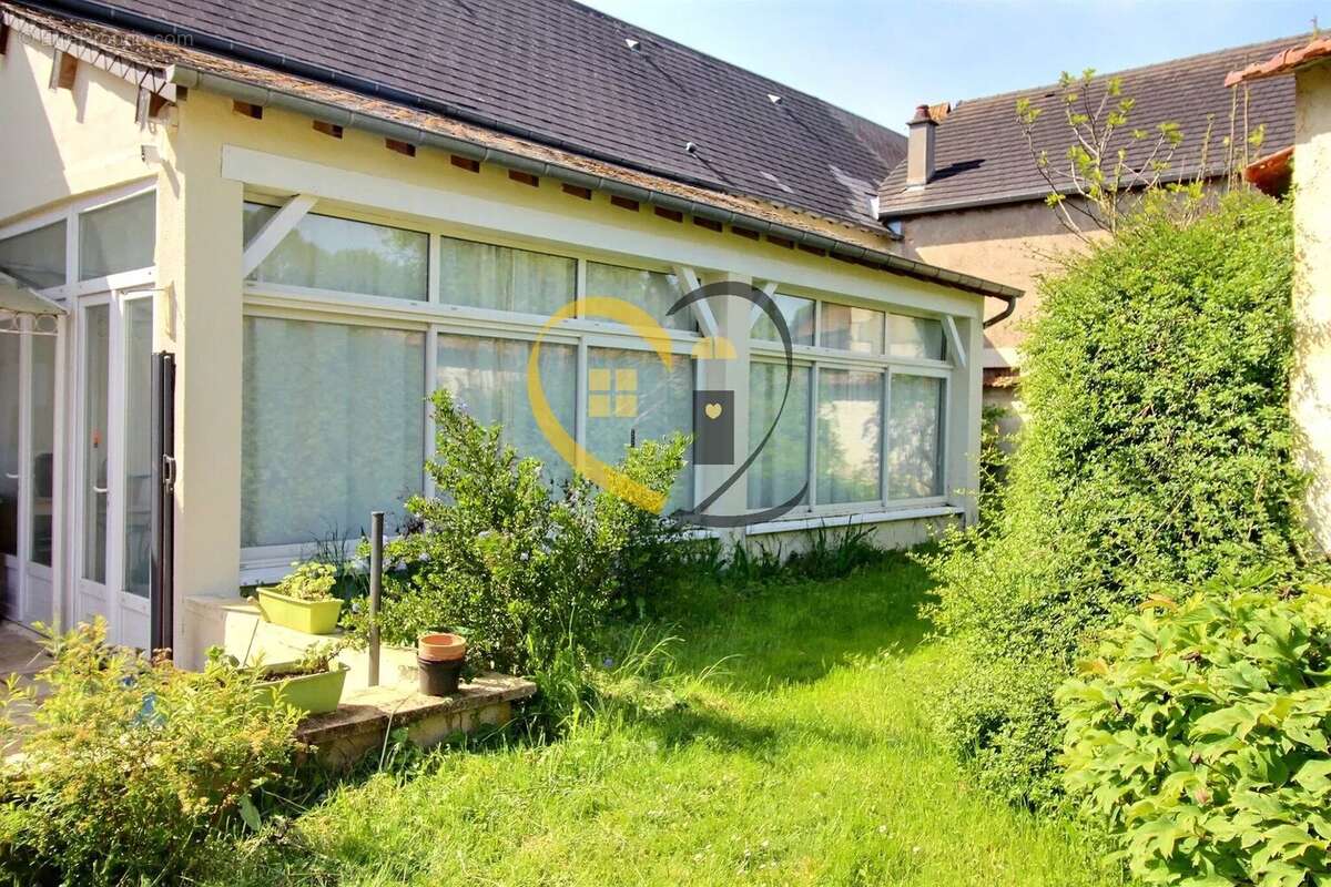 Maison à CREZANCY-EN-SANCERRE