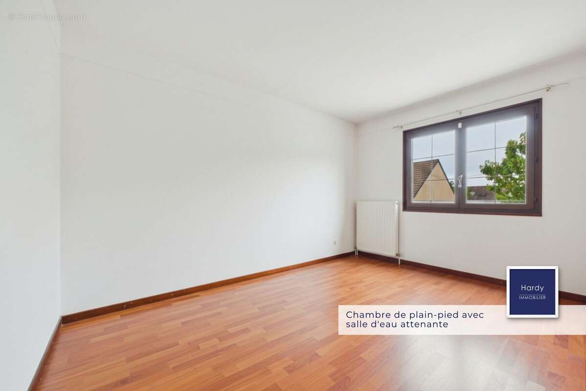 Maison à OSNY