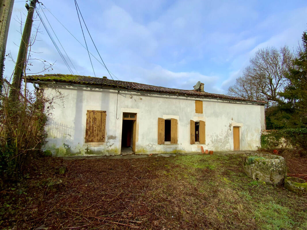 Maison à JONZAC