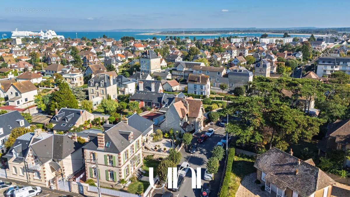 Maison à OUISTREHAM