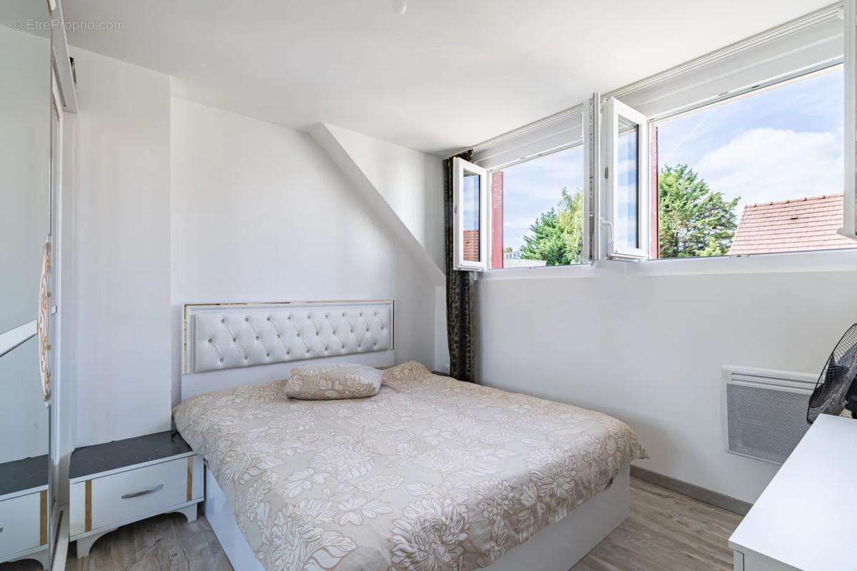 Maison de 7 pièces de 120 m² à Saint-Brice-sous-Forêt - photo 7