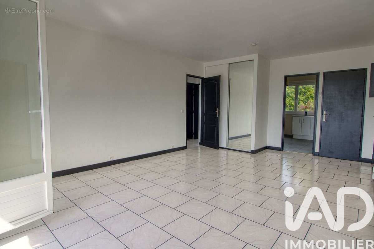 Photo 2 - Appartement à AUBERGENVILLE