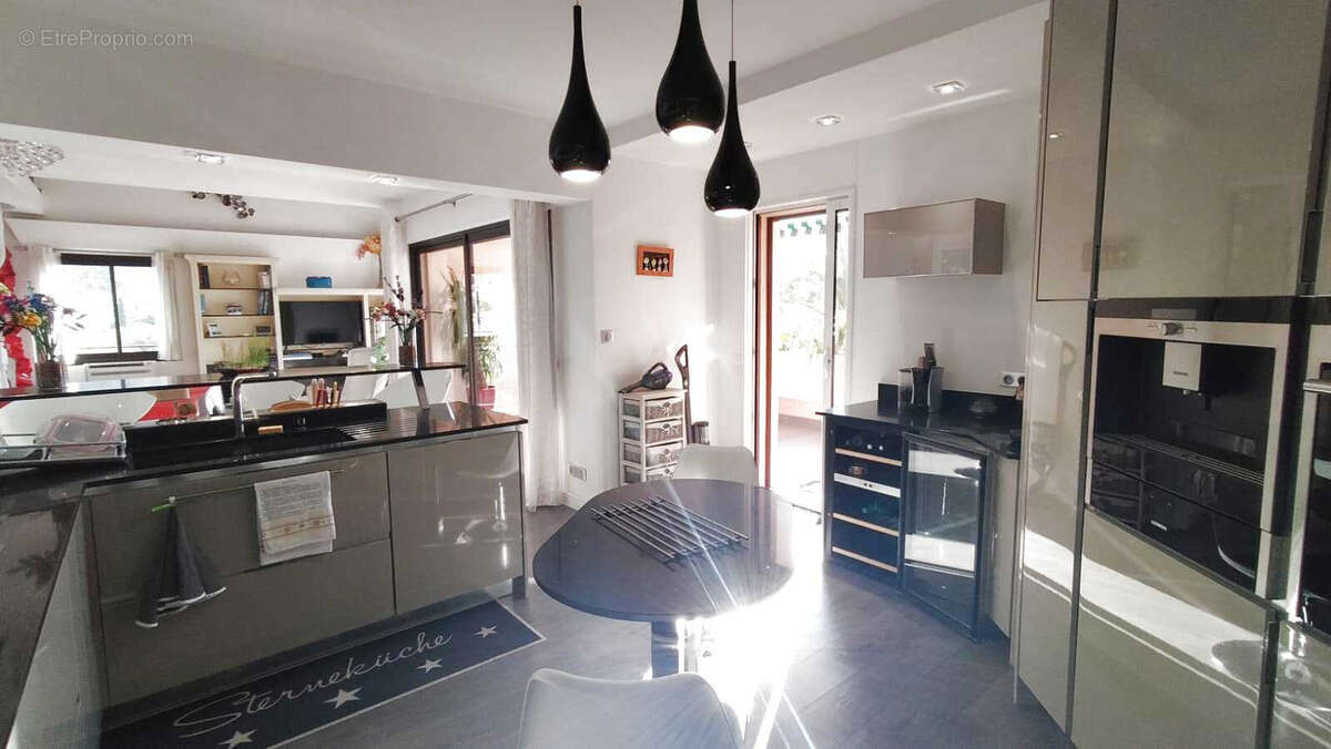 Appartement à CARQUEIRANNE