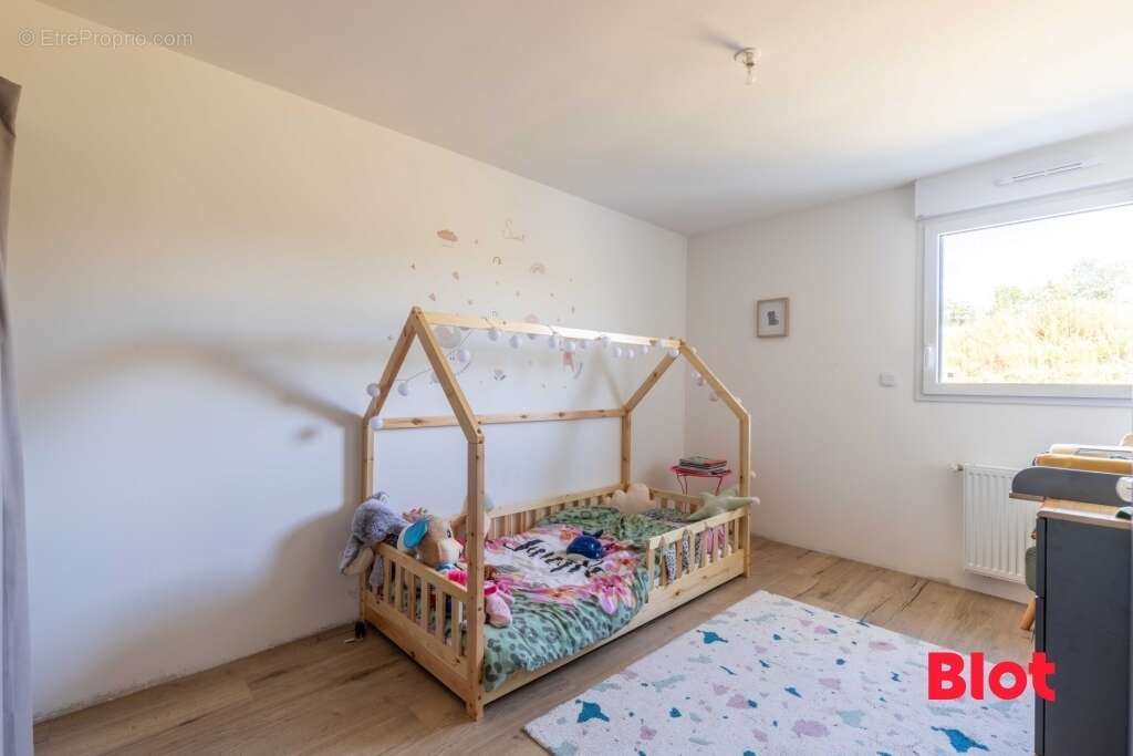 Maison 142 m² à Liffre  - photo 7