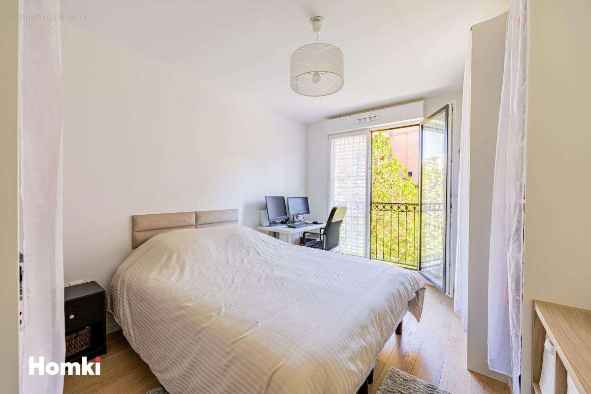 Appartement T3 de 66 m² à Puteaux 92800, Passage Voltaire - photo 9
