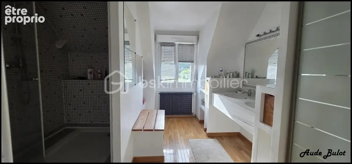 Maison familiale 216 m² – 4 chambres – 100 m² de dépendances – potentiel locatif - photo 11