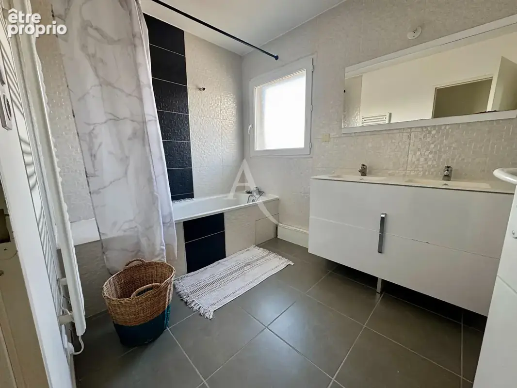 Maison Nimes 4 pièce(s) 90.79 m2 - photo 11