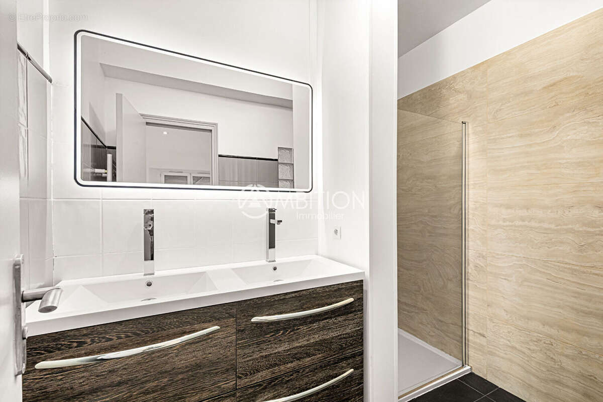 Appartement à PEYMEINADE