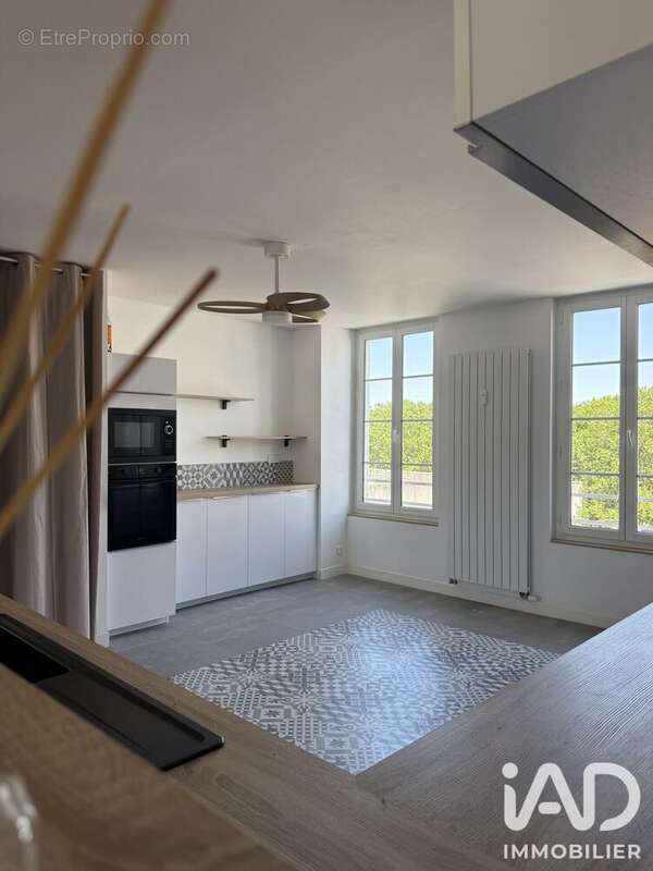 Appartement 163 m² à Saintes  - photo 3
