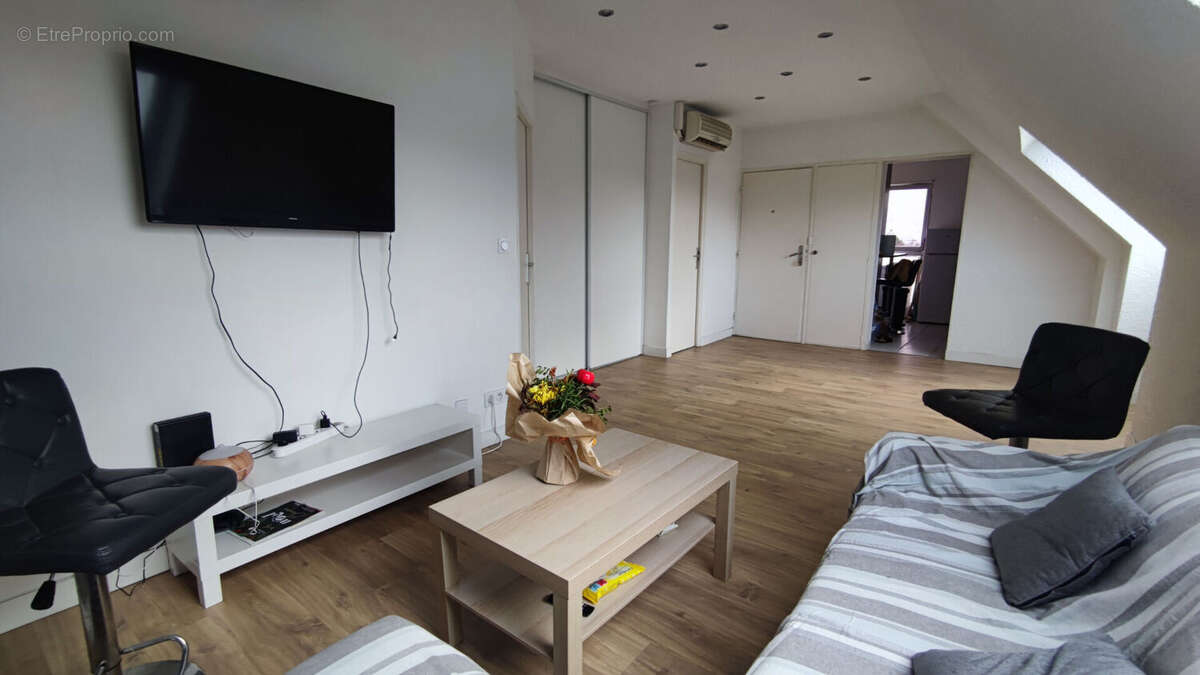 Appartement à CHENOVE