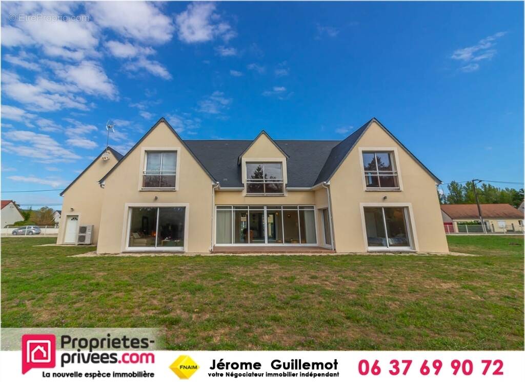 Maison à SELLES-SAINT-DENIS