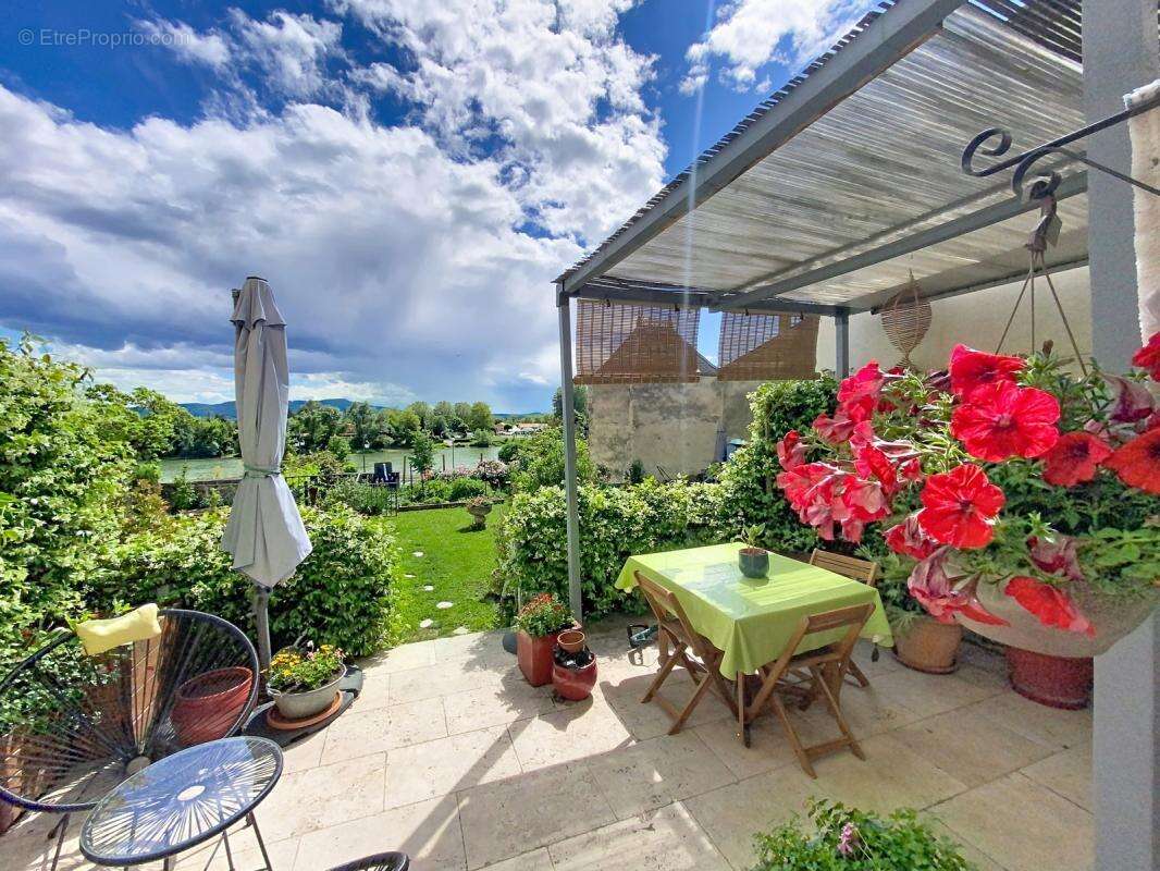 Appartement à TREVOUX