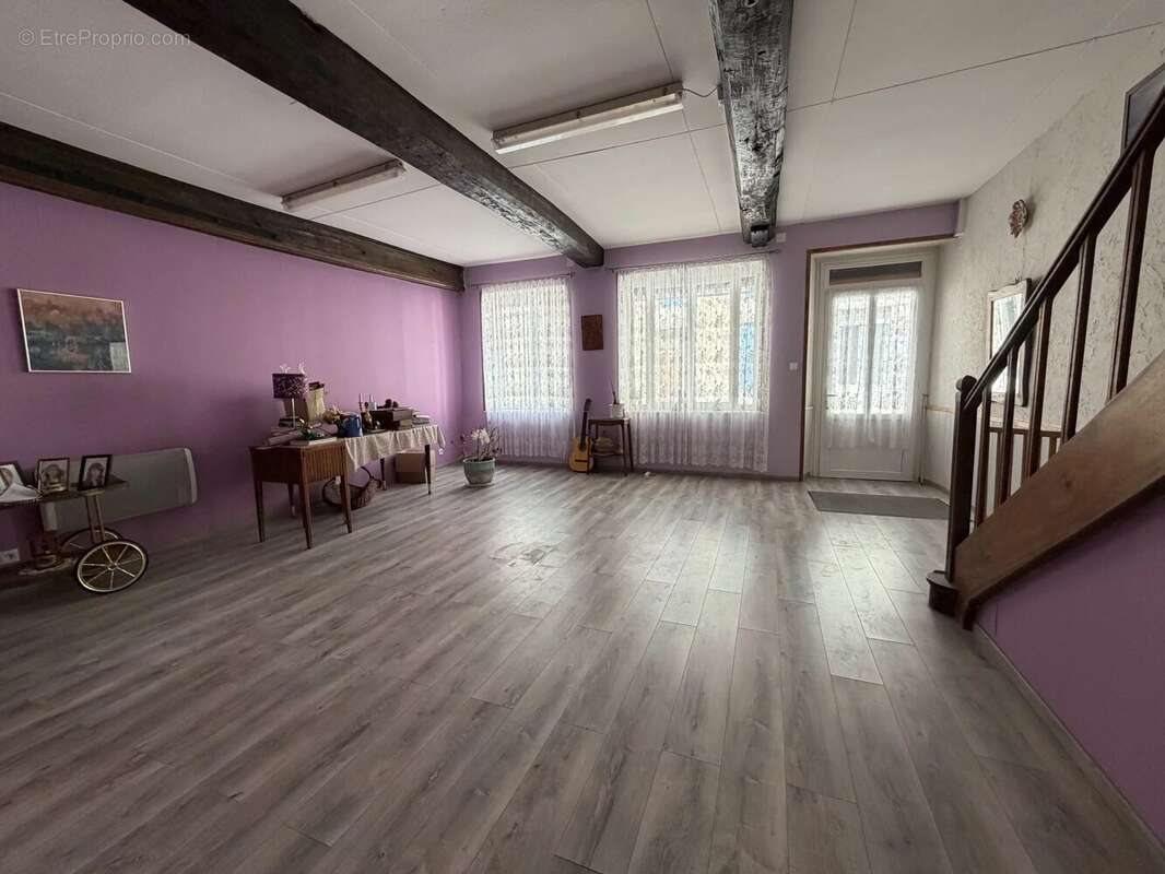 Maison à ETAULIERS