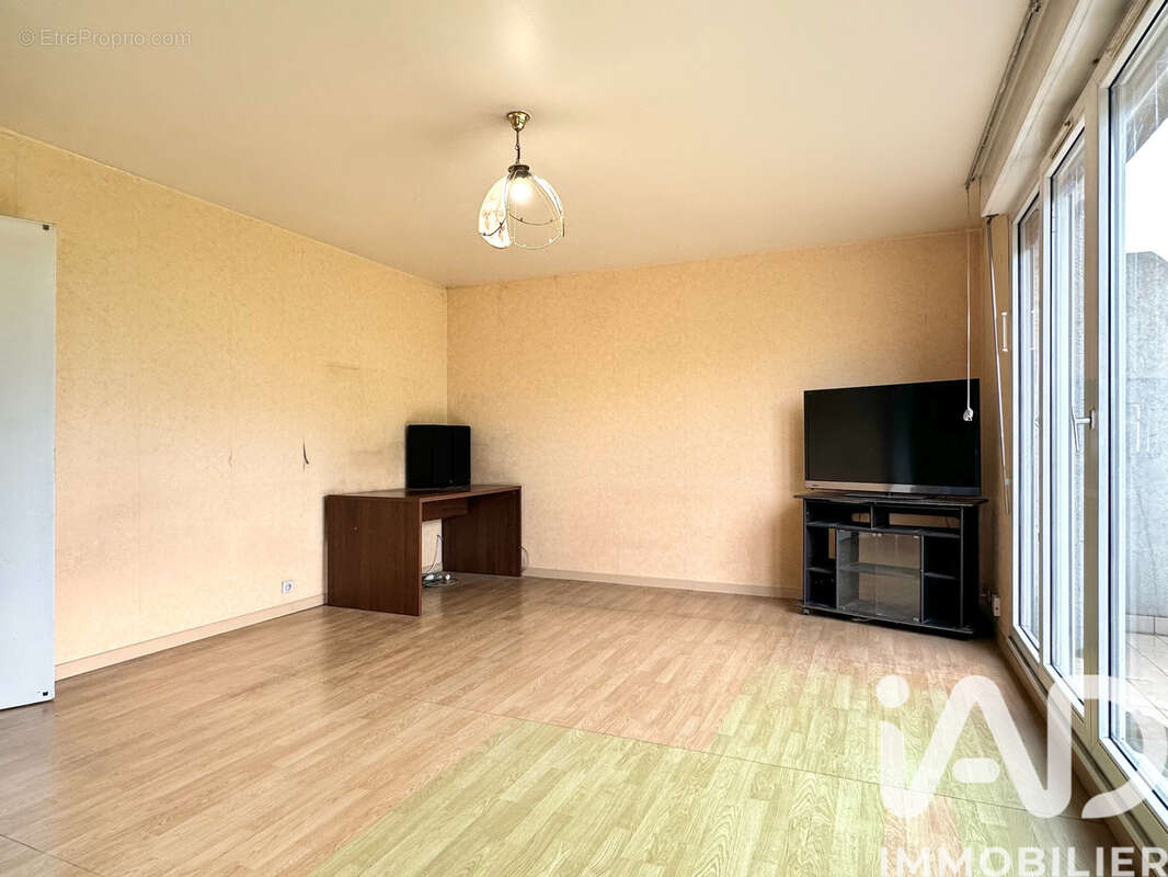 Photo 4 - Appartement à LA COURNEUVE