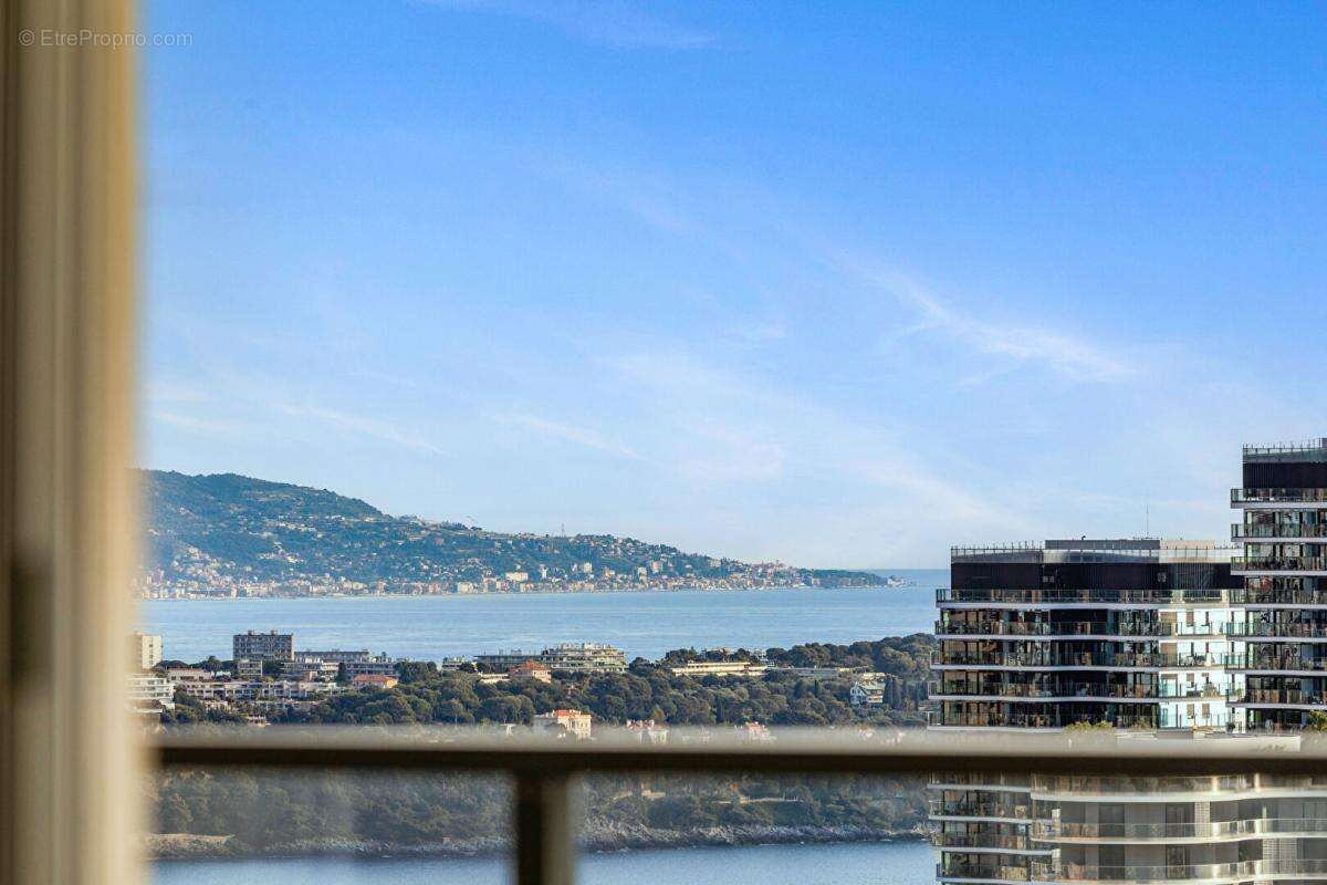 Appartement à BEAUSOLEIL