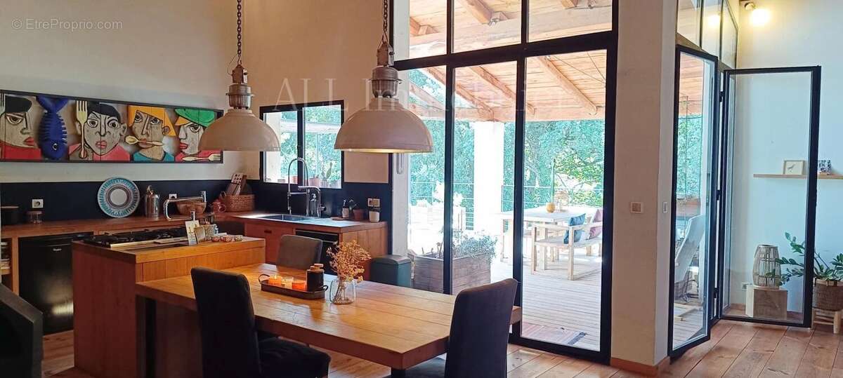 Maison à LA MOLE