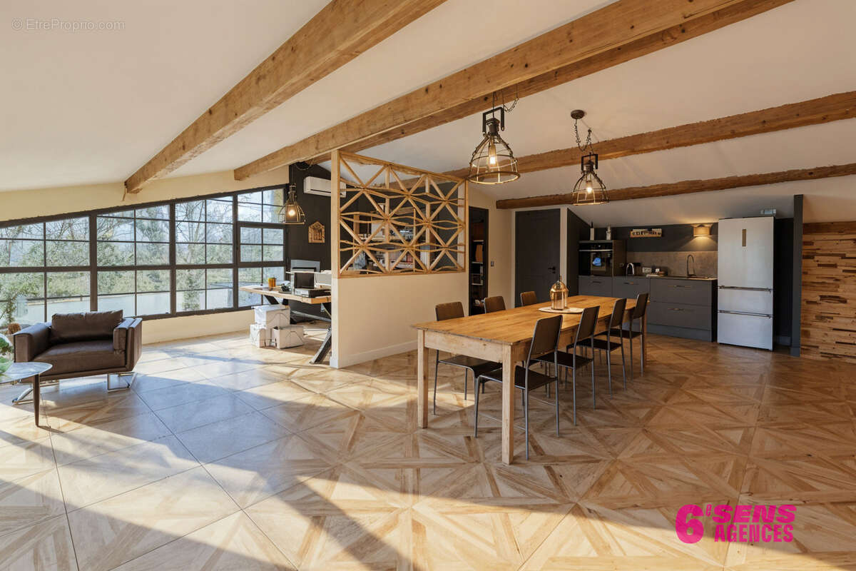 Maison à SAINT-BONNET-DE-MURE