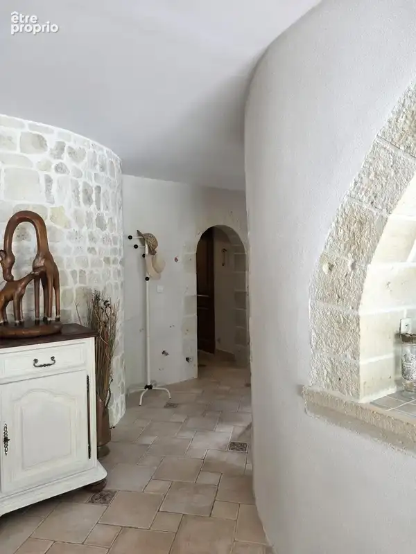 Maison de charme avec dépendance et piscine à Breuillet - photo 3