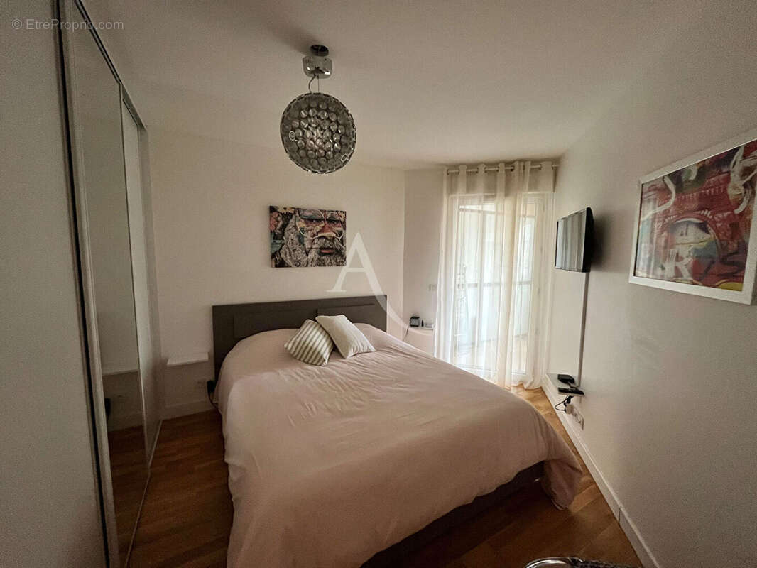 Appartement à ISSY-LES-MOULINEAUX