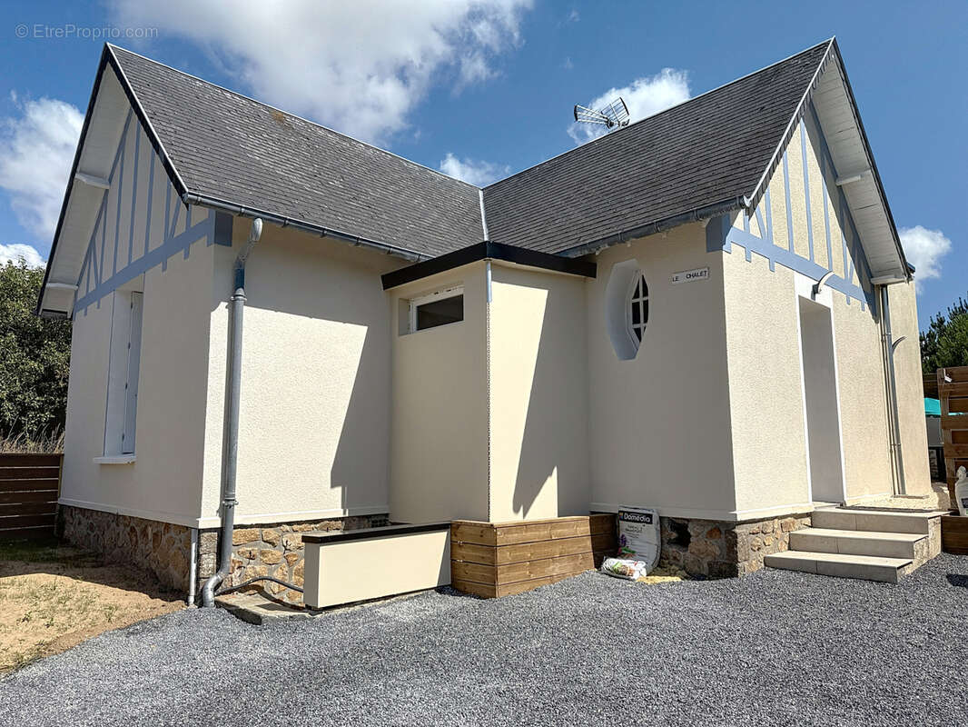 Maison à SAINT-PAIR-SUR-MER