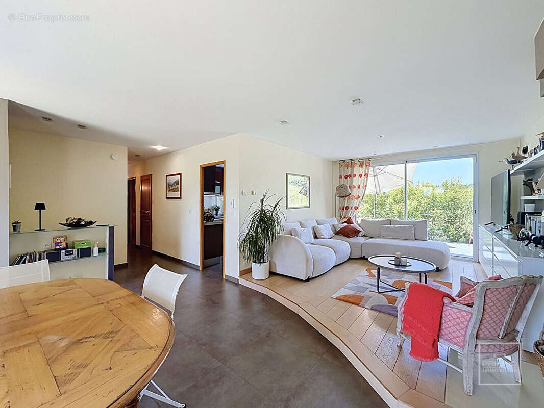 Dommartin - Maison non mitoyenne 5 pièces de 133 m² avec vue et sans vis à vis - photo 5