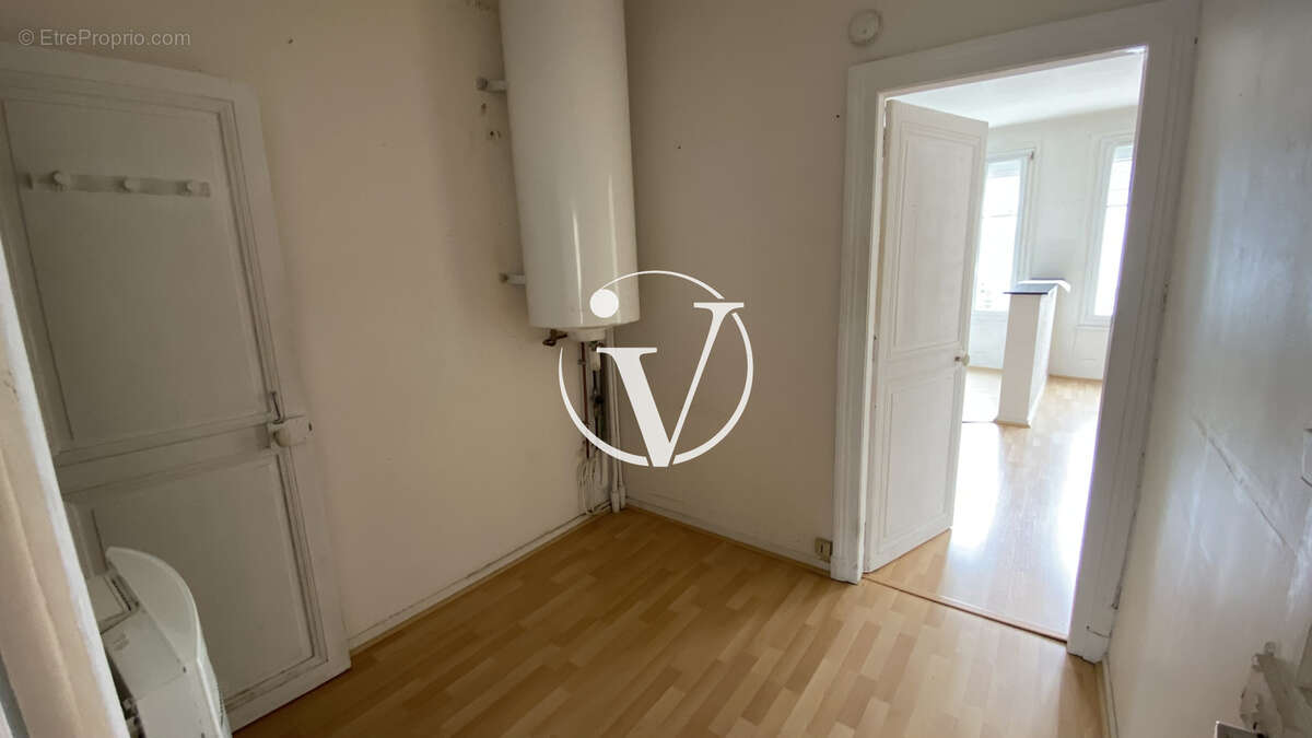 Immeuble, centre ville de Vendôme - photo 11
