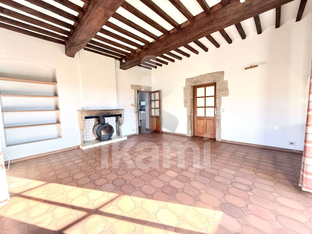 Maison à CHATEAUNEUF-DE-GALAURE
