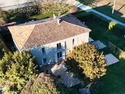 Maison à SERRES-ET-MONTGUYARD