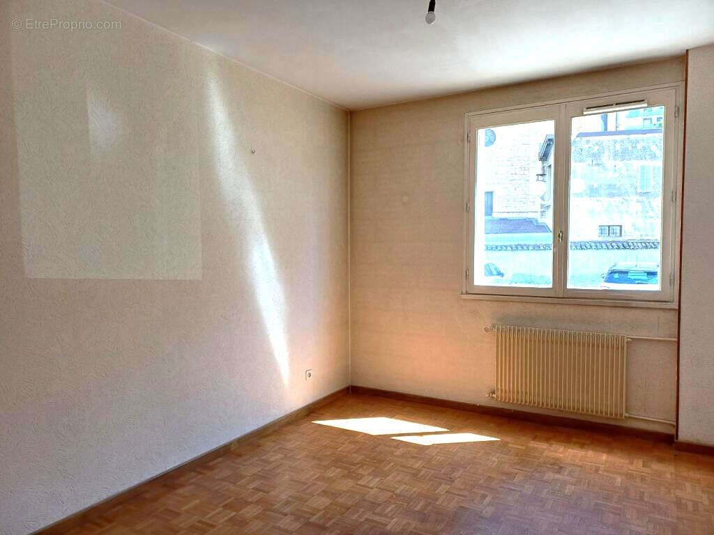 Appartement à LYON-8E