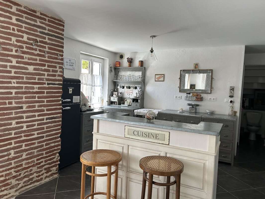 Maison à LONGAGES