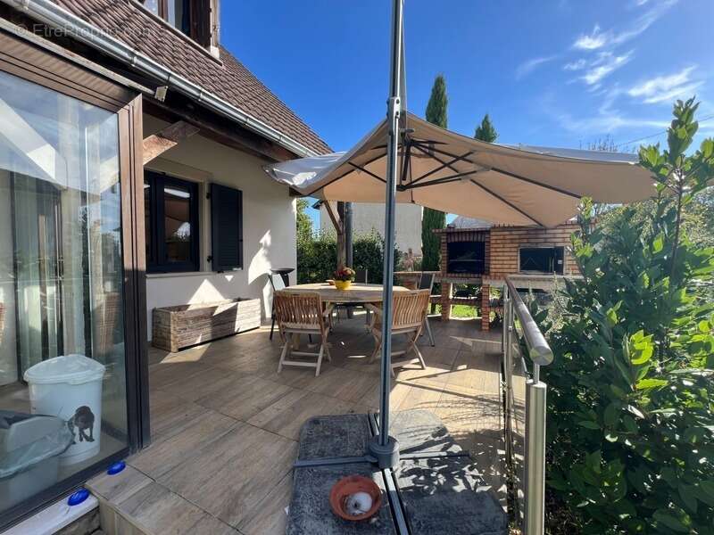 Maison à NUITS-SAINT-GEORGES