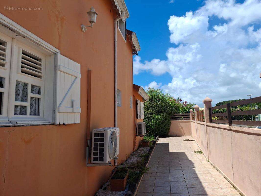 Maison à SAINTE-ANNE