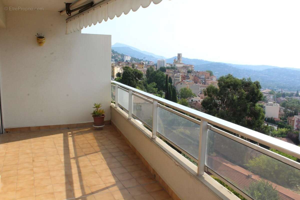 GRASSE, Beau 3 P 70m2 Terrasses vue parking intérieur - photo 2