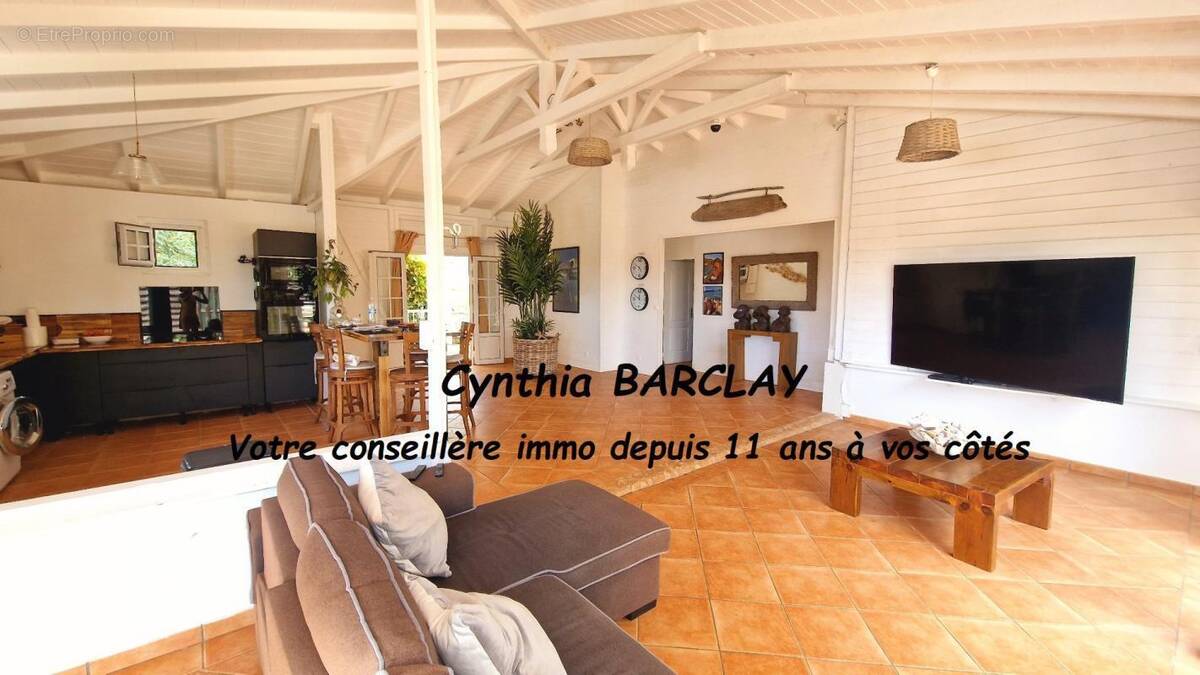 Maison à LES TROIS-ILETS