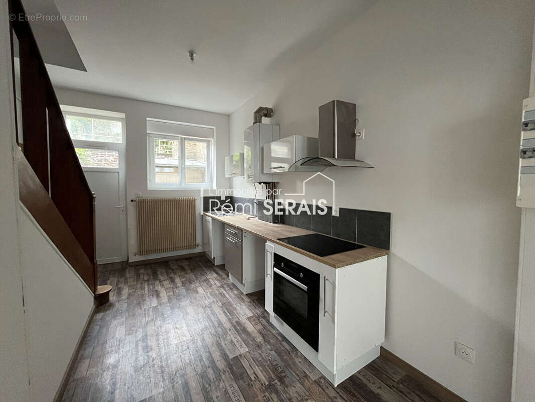 Maison à CONDE-SUR-NOIREAU