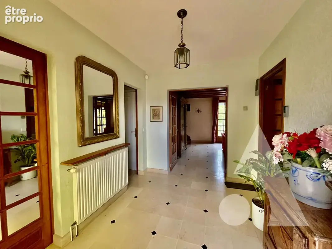 Maison Fontaine Les Grès 8 pièce(s) 295 m2 6 chambres - photo 13